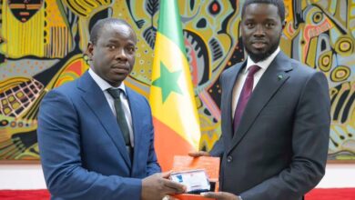 Pétrole : l'échantillon du premier baril président au Président Bassirou Diomaye Faye