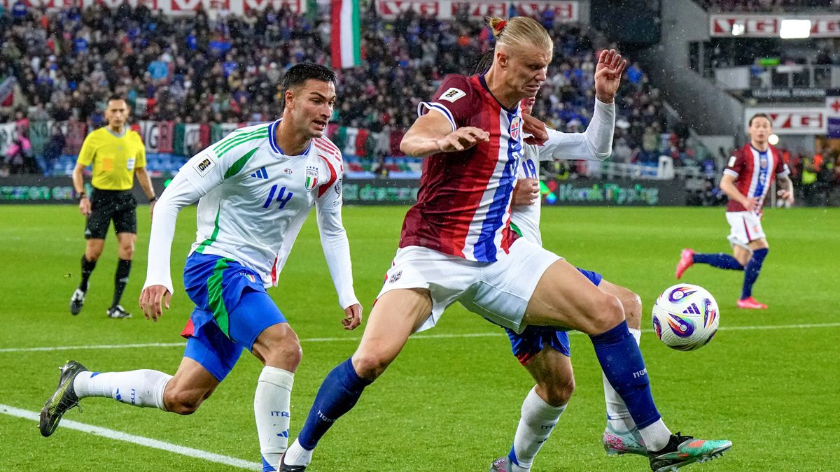 Herling Haaland faisant souffrir les Italiens 
