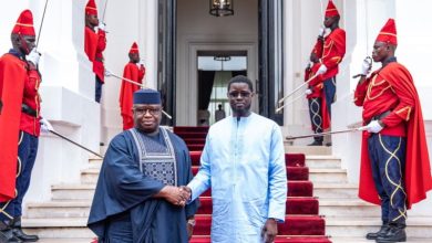 Le Président Bassirou Diomaye Faye reçoit son homologue Julius Maada Bio