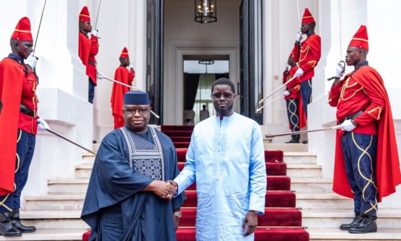 Le Président Bassirou Diomaye Faye reçoit son homologue Julius Maada Bio