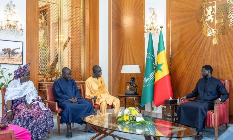 Le Président Diomaye honore encore Pape Natago Mbaye