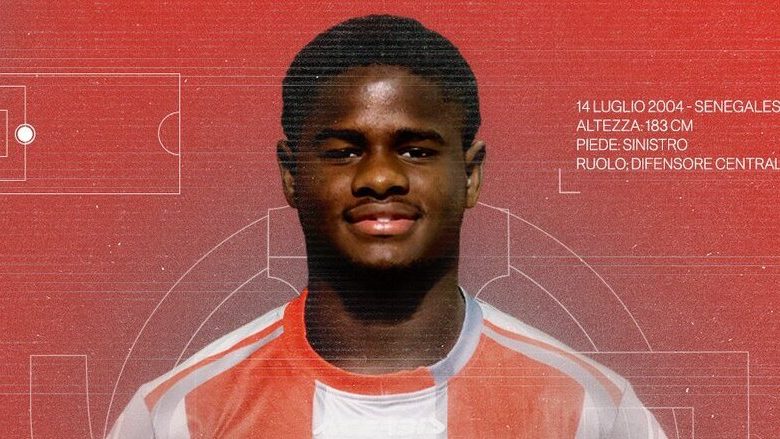 Mikayil Faye s'est engagé avec le club italien de Cremonese