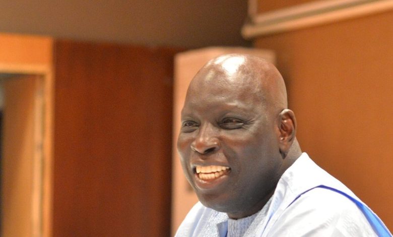 France : Madiambal Diagne finalement sous contrôle judiciaire