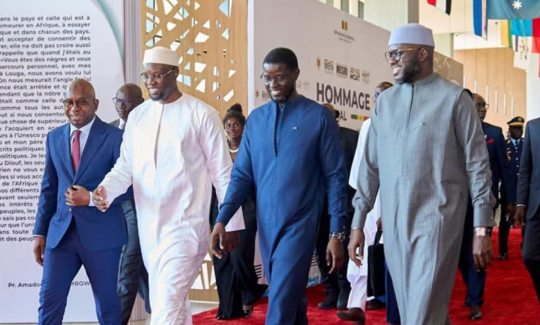 Bassirou Diomaye Faye-Ousmane Sonko : l'image qui change tout !