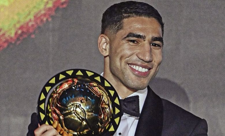 Achraf Hakimi, défenseur marocain sociétaire du PSG, a été sacré Ballon d’or africain ce mercredi