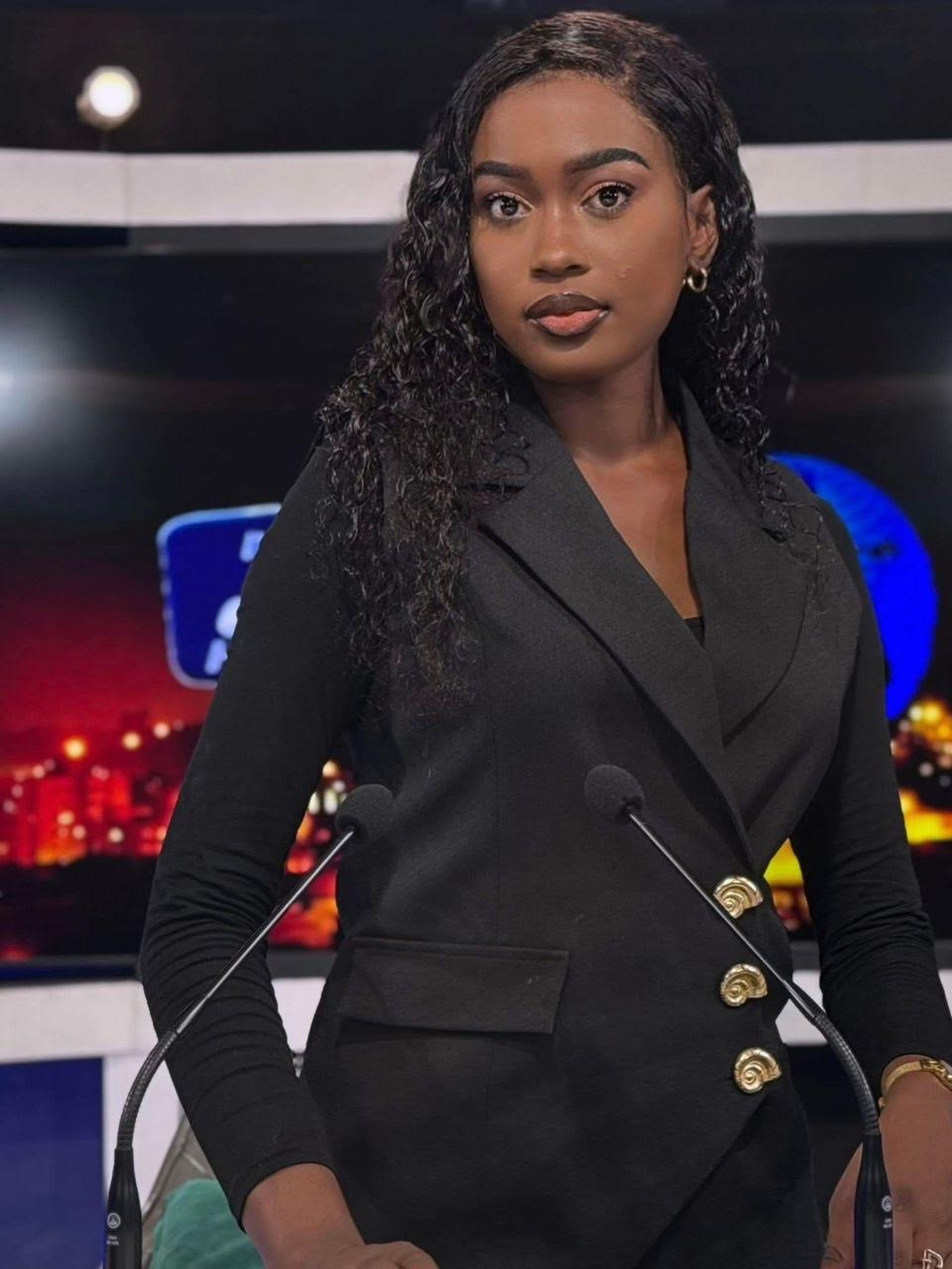 Astou Dione quitte 2STV