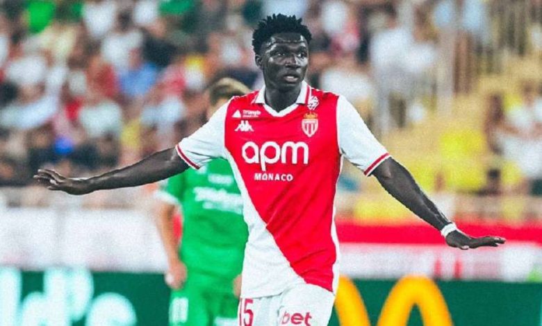 Un géant de Premier League veut Lamine Camara, en hiver