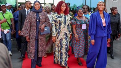 La Première Dame Marie Khone Faye invitée en Sierra Leone