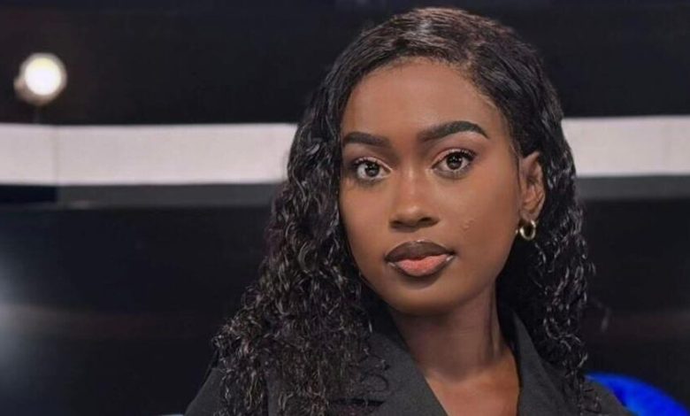 Astou Dione a informé de son départ de la 2STV, la première télévision privée du Sénégal