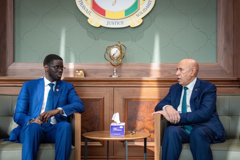 Guinée : le Président Diomaye échange avec El Ghazouani