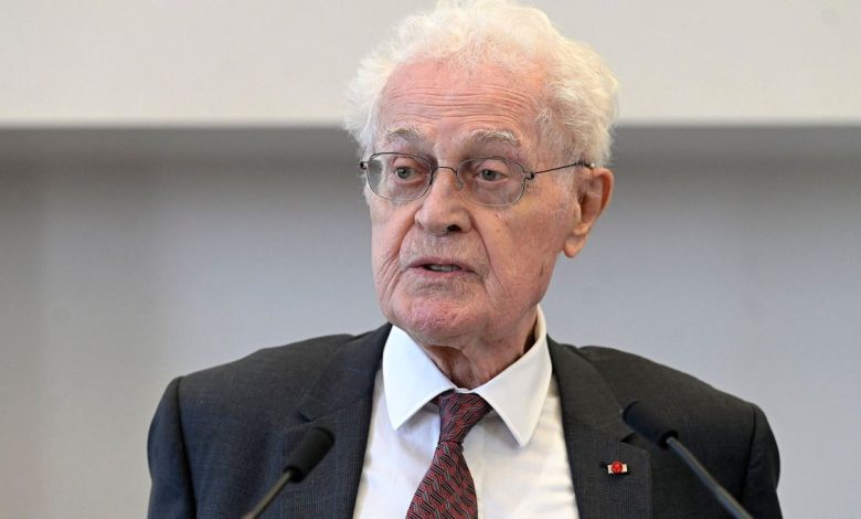 Lionel Jospin est décédé à l'âge de 88 ans, et toute la France lui rend hommage
