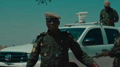 L'hommage d'Omar Pène aux Douaniers