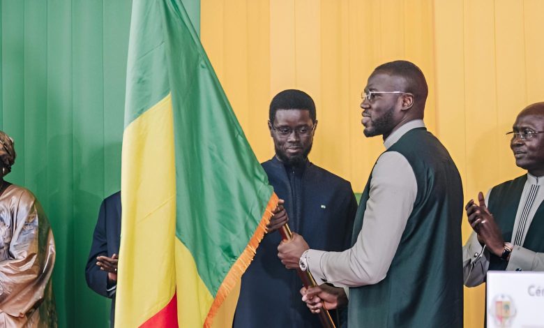 Mondial : les Lions reçoivent le drapeau et le message du PR