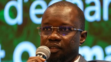 Limogé, Ousmane Sonko affiche la sérénité