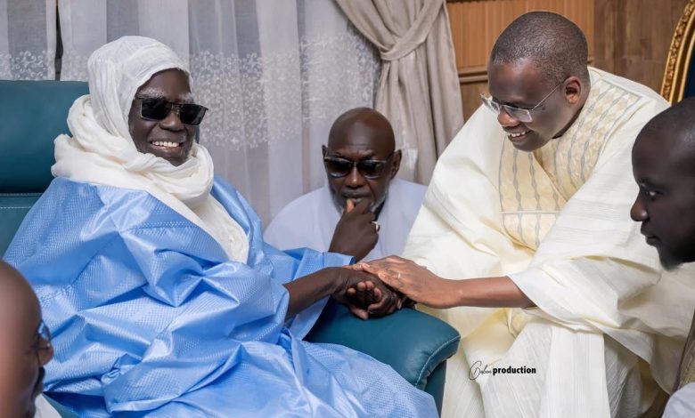 Le PM Al Aminou Lô chez Serigne Mountakha Mbacké