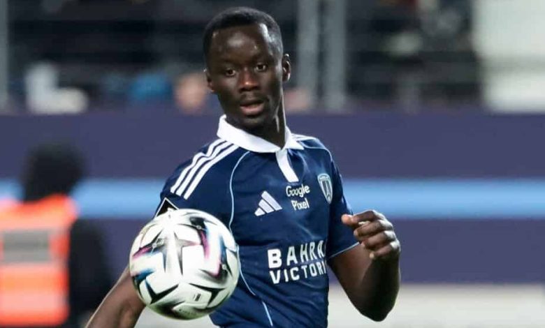 Grosse bousculade pour Moustapha Mbow