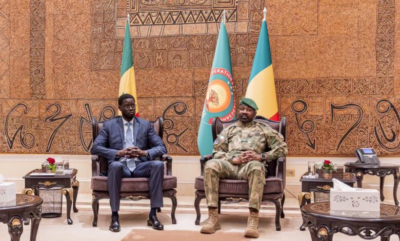 Le Président Diomaye chez le Général Assimi Goïta