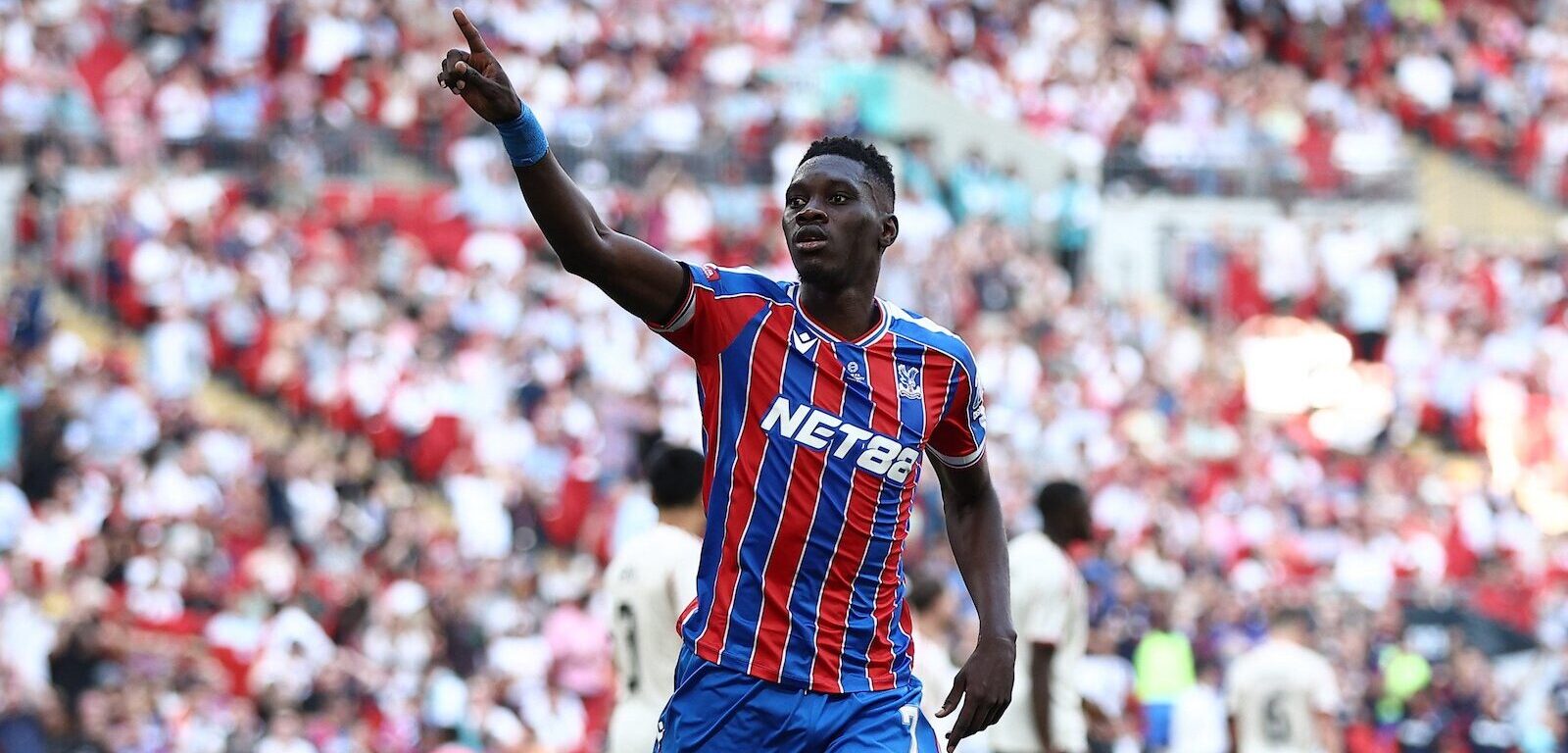 Ismaïla Sarr est parmi les pistes étudiées par Manchester United pour renforcer son attaque