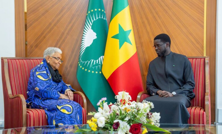 Le Président Diomaye reçoit Mme Ellen Johnson Sirleaf