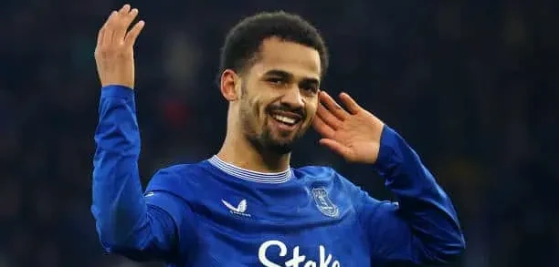 Départ d'Ilimane Ndiaye : Everton révèle la condition obligatoire