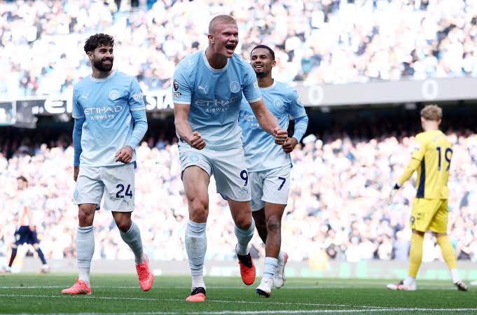 Première à Manchester City : Iliman Ndiaye satisfait