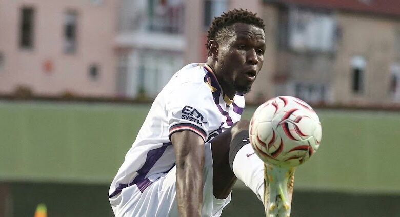 A 38 ans, Mame Biram Diouf joue toujours et marque